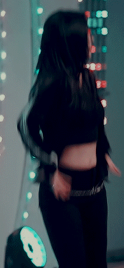 크롭탑 입은 레드벨벳 아이린.gif | 인스티즈